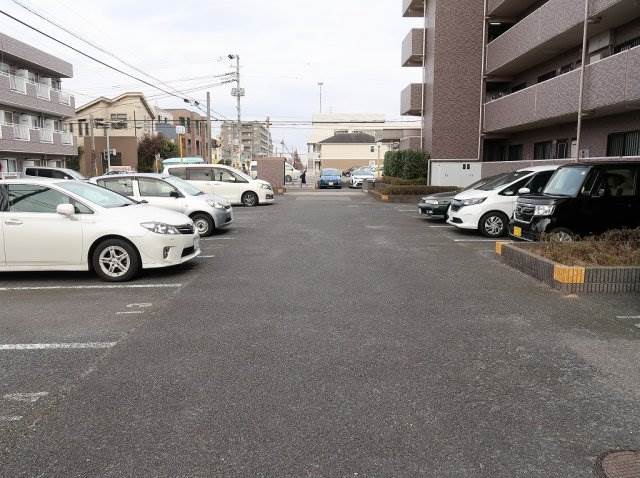 シェーネンオるト習志野台4階 駐車場