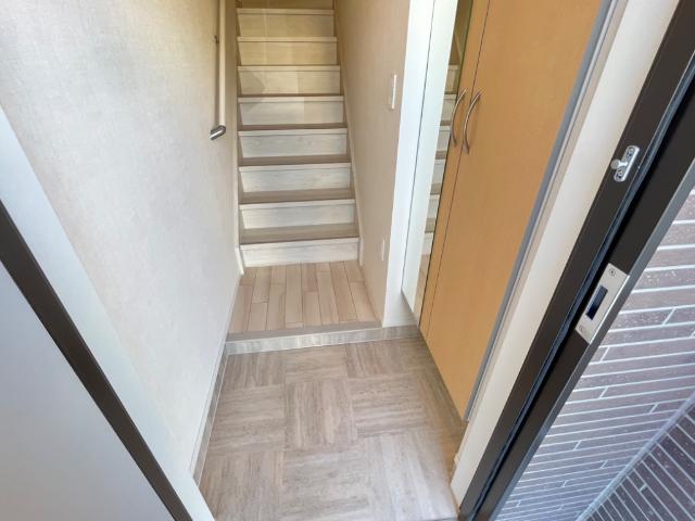 フェリーチェ202号室 玄関