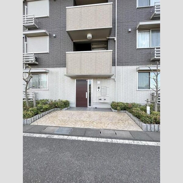 セントラルパーク206号室 エントランス