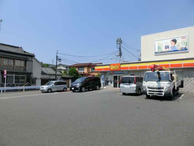 エリア練馬旭町0303号室 【コンビニエンスストア】デイリーヤマザキ板橋成増店まで674ｍ