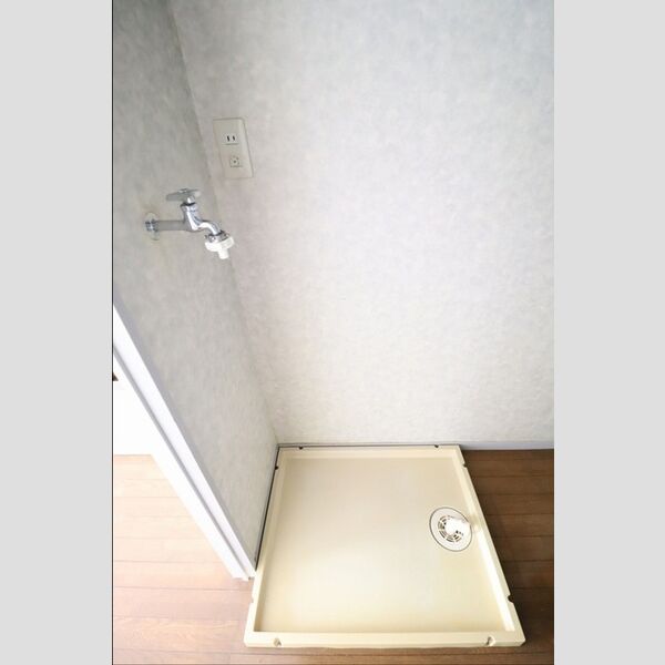 メゾン・エスポワール102号室 室内洗濯機置き場