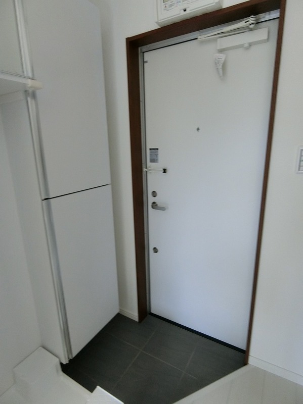 グランクオール中野新橋3階 玄関