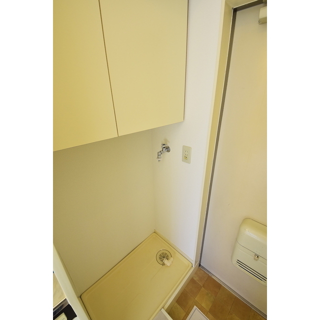 シャンズハウゼ1階 同建物別部屋の参考画像