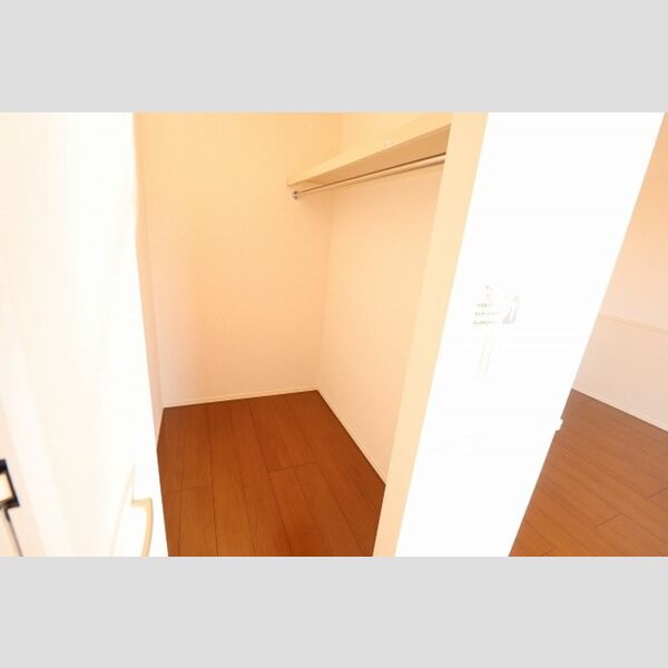 サンライズ上之302号室 ウォークインクローゼット