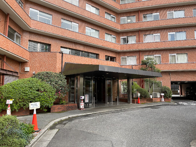 ニューステイトメナー エントランス