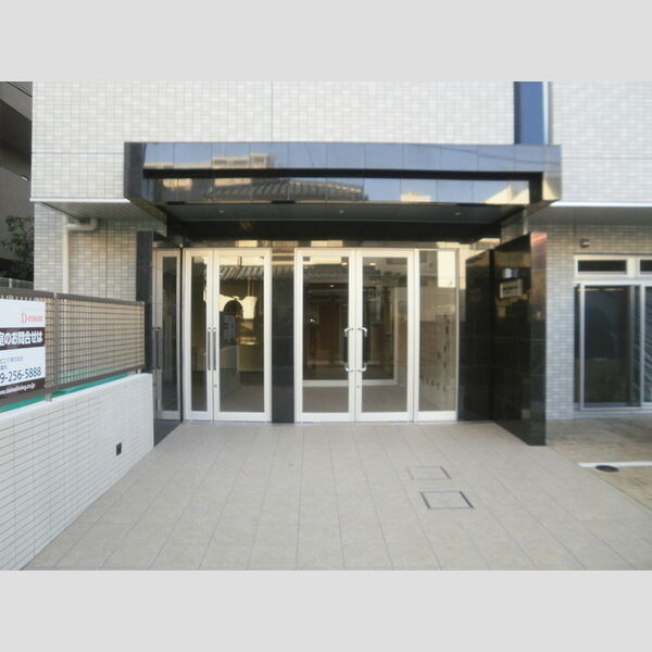 グラン リヴェール志木 エントランス