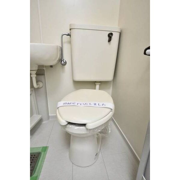 レオパレス新大塚第1 トイレ