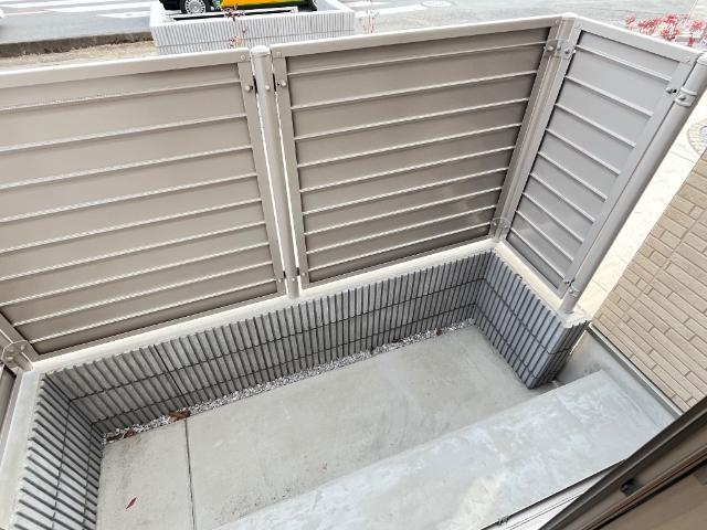 Maison Iris Chou Chou(メゾンアイリスシュシュ）103号室 テラス