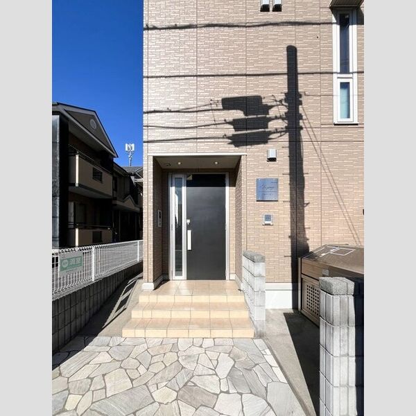 Arpage303号室 エントランス