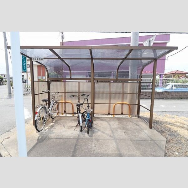 フォアシュピールハイム　B 駐輪場