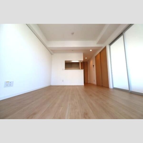 PLUM　VILLAGE LDK12、8帖