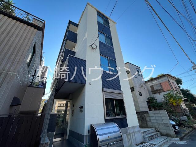 STRIPESの外観画像