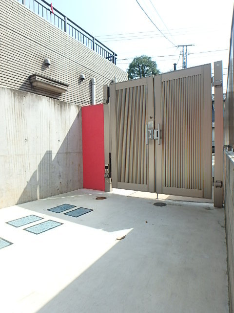 アートヒルズ第５世田谷1階 エントランス