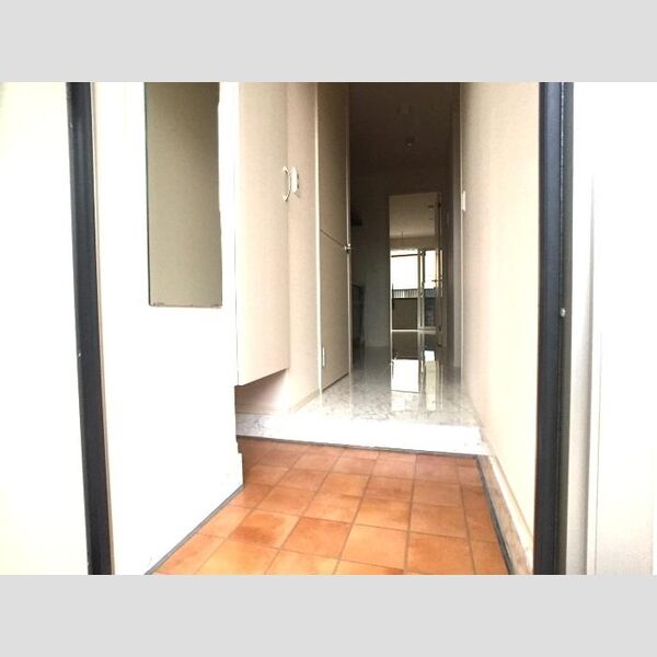 ソラシエスタ101号室 玄関