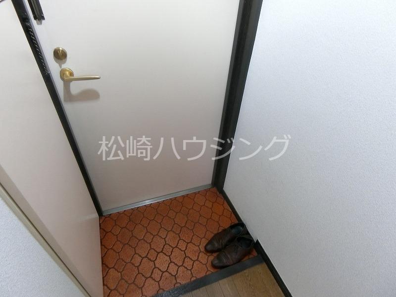 ライブコア鷺宮2階 玄関