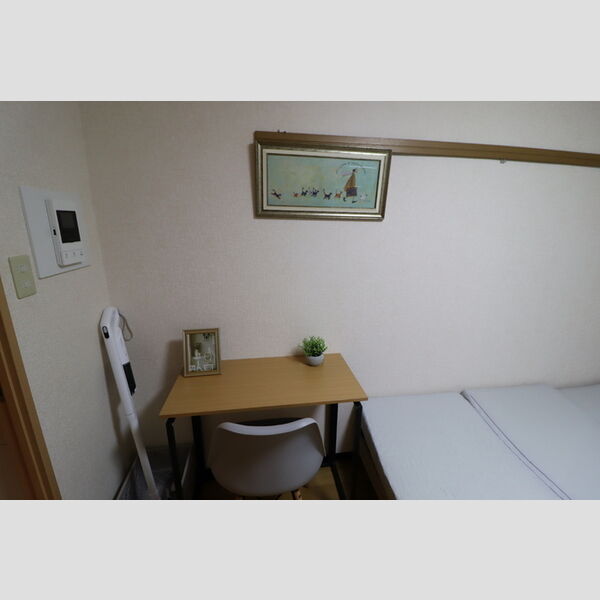 ヒルズ吉祥寺106号室 家具家電付き物件　洋室