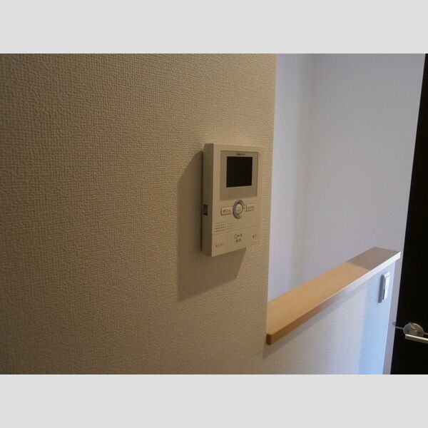 カルム3 2階モニター付きインターホン