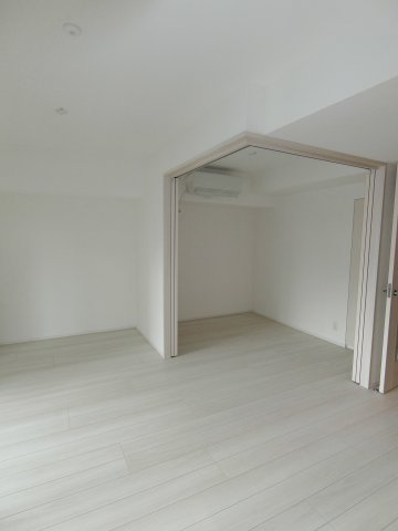 ｅｋｉｓｍ国立 リビング