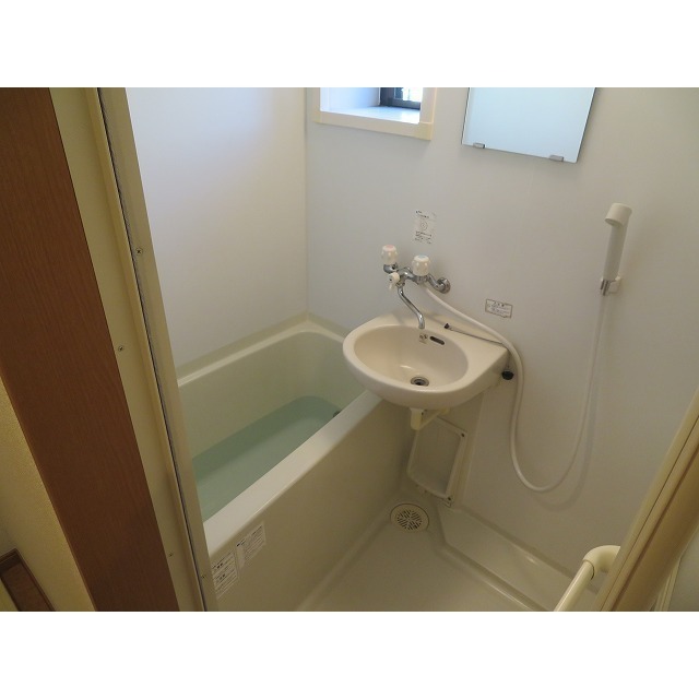 ハイツ中川0101号室 お風呂