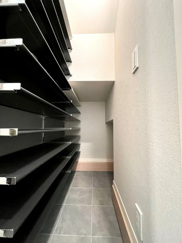 Ti hus 中延1階 Tihus中延_09_シューズウォークインクローゼット