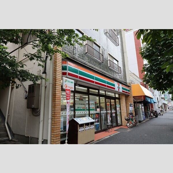ウィステリア松戸 セブンイレブン松戸本町店　281m