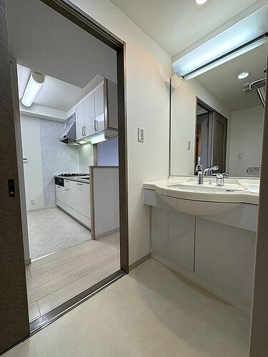 ライオンズガーデン大宮第３ 洗面所