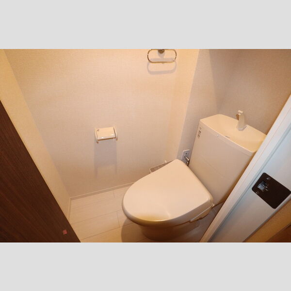 エスタシア風 温水洗浄暖房便座