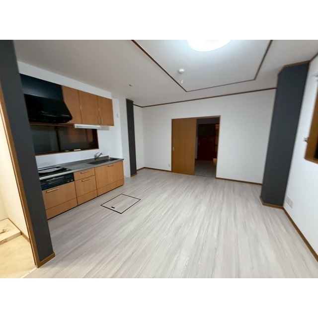 FLAT474ビル101号室 リビング