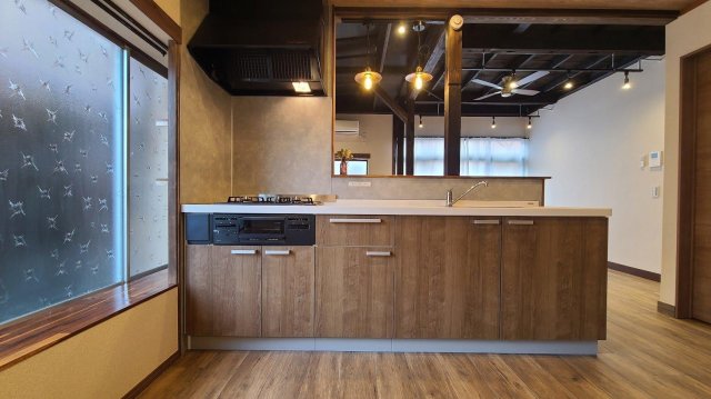 古民家ビンテージ戸建て三山 システムキッチン新品