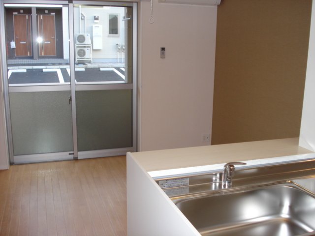 アクアマリン102号室 リビング