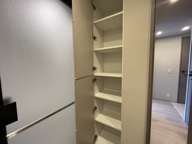 プライムメゾン千葉新町1005号室 収納