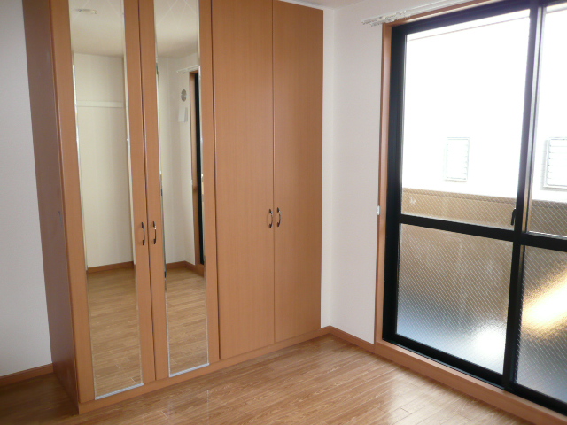 イーストエルズ 洋室