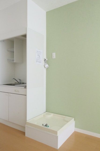 グランドメゾン鶴見5階 室内洗濯機置場