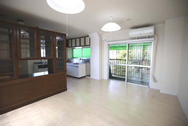 石川ビル リビング