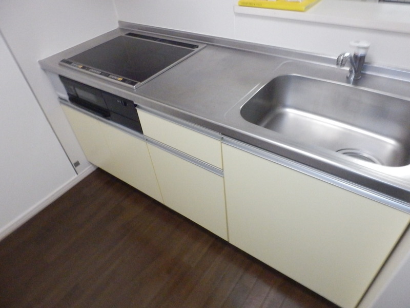 エルシオン1階 キッチン