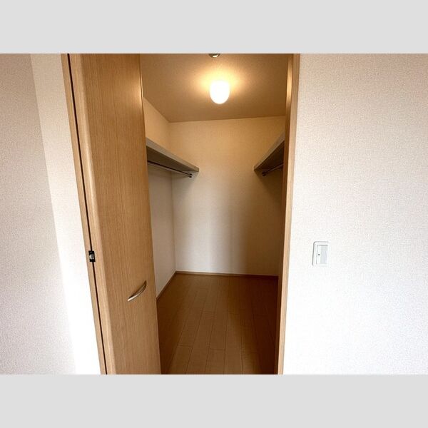 メルベーユ西白井 ウォークインクローゼット