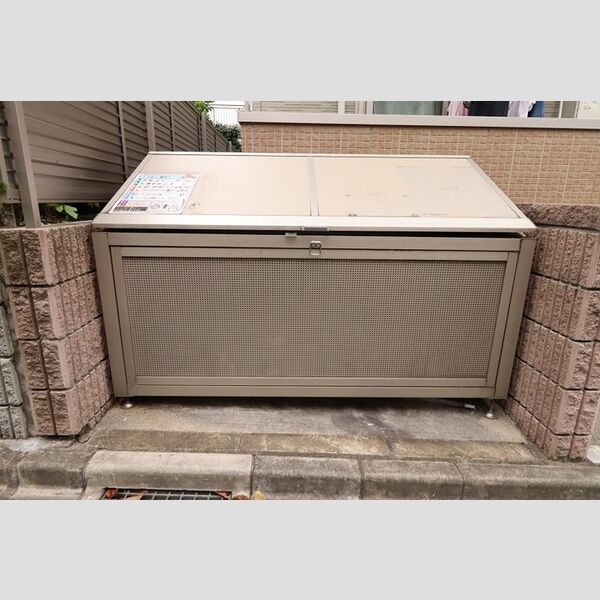 CASA BRISAS　parte NN302号室 敷地内ゴミBOX