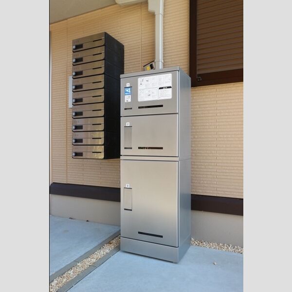 ハイピクチャー　　D棟 D棟　宅配ボックス