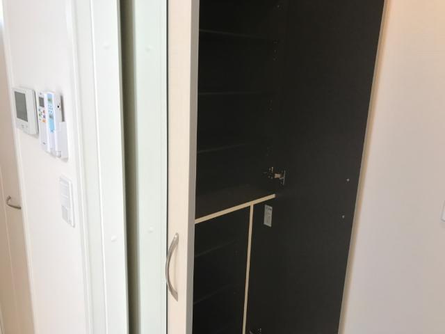 グランドール東山 下駄箱