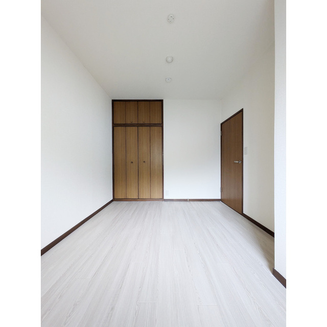 モンメール大磯303号室 内観