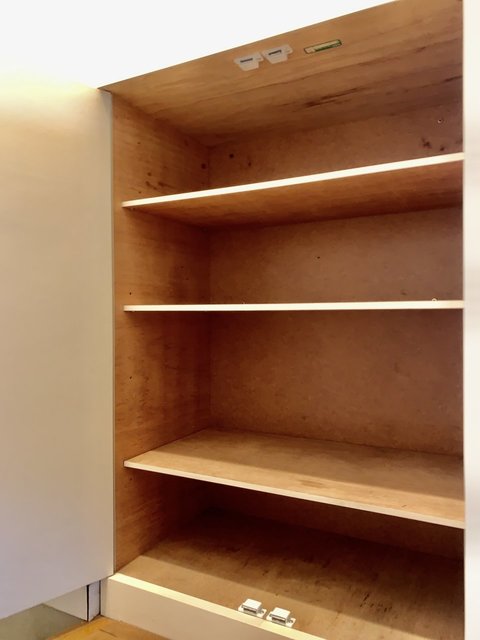 ルミエール旭ヶ丘 下駄箱