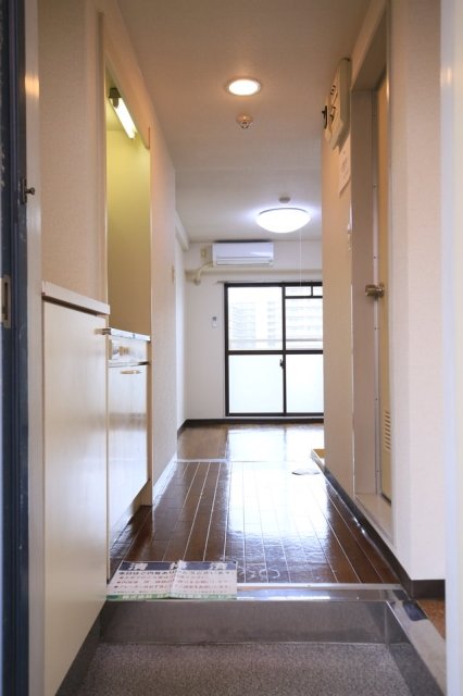 スカイコート戸田公園8階 玄関