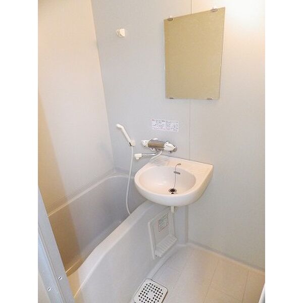 富士見ハイツA105号室 別のお部屋の画像を使用しています