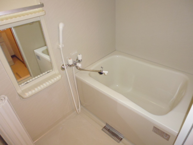 ルプティベベ0107号室 お風呂