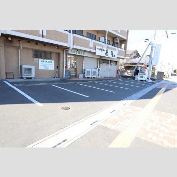 ハーヴェスト高州　(住居) 駐車場
