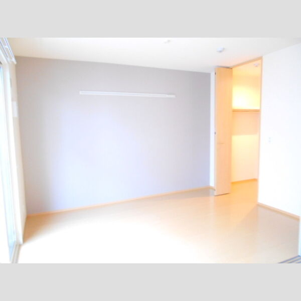 フォレストヒルズ 洋室