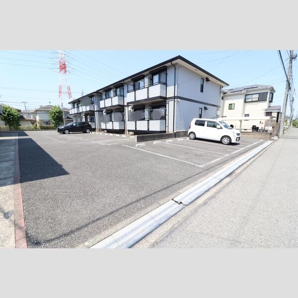 ヴィラージュ　D 駐車場