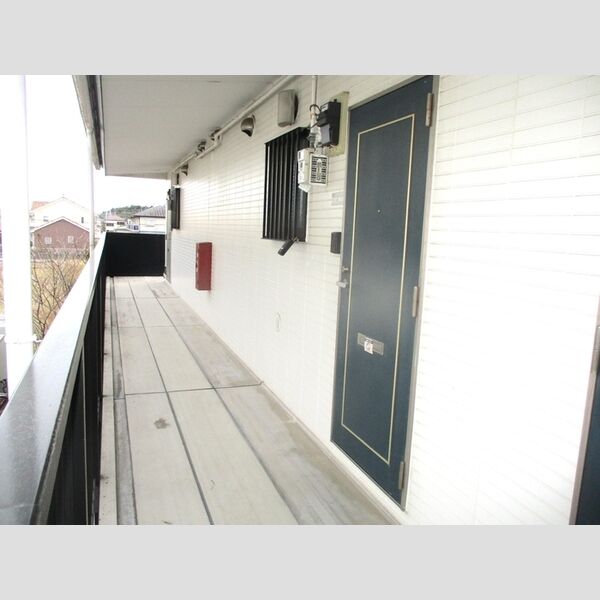 ノーブル　B 玄関