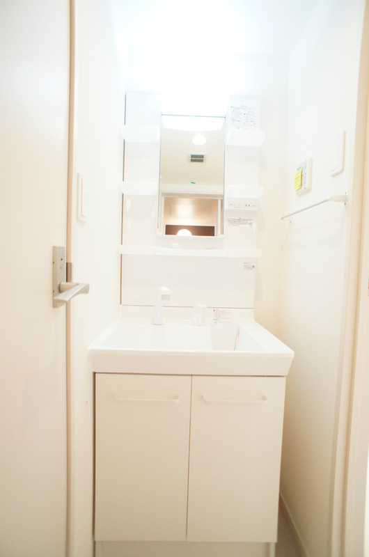 リブリ・踊場1階 洗面