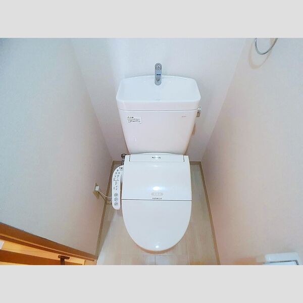 ヴィルポート21203号室 温水洗浄暖房便座